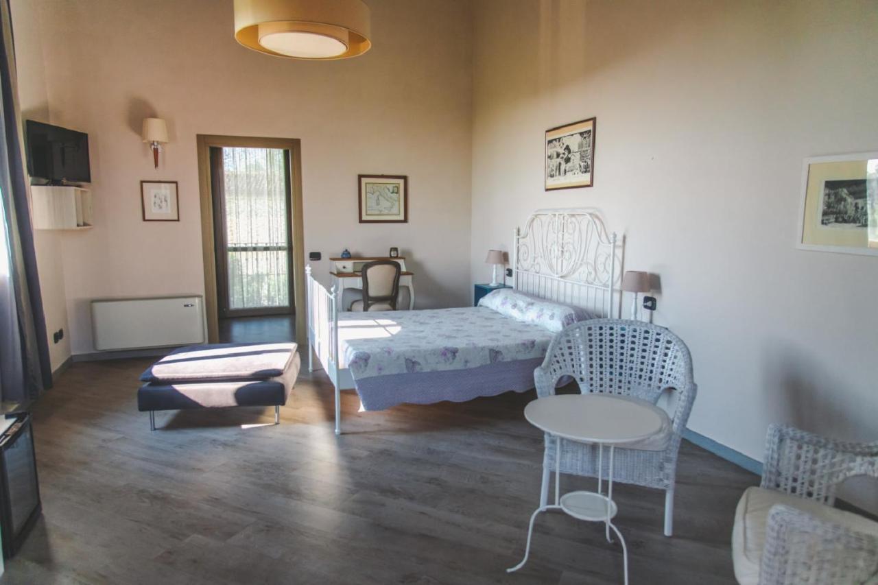 Agriturismo Bassanine Monticelli dʼOngina Eksteriør bilde
