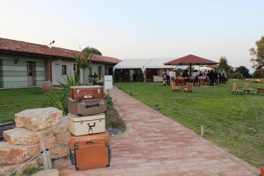 Agriturismo Bassanine Monticelli dʼOngina Eksteriør bilde