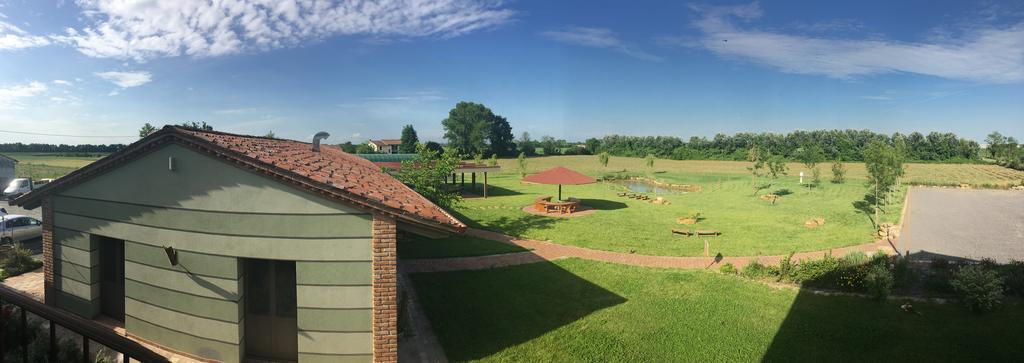 Agriturismo Bassanine Monticelli dʼOngina Eksteriør bilde
