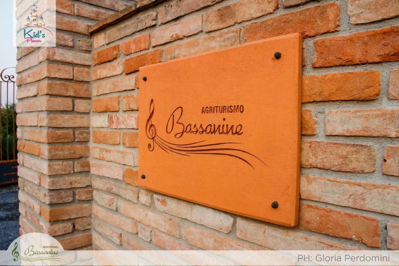 Agriturismo Bassanine Monticelli dʼOngina Eksteriør bilde